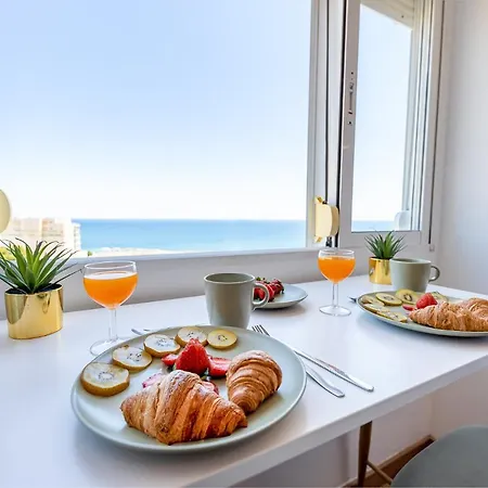 Apartment 797 Rentals- Estudio En Naciones Con Vistas Al Mar *